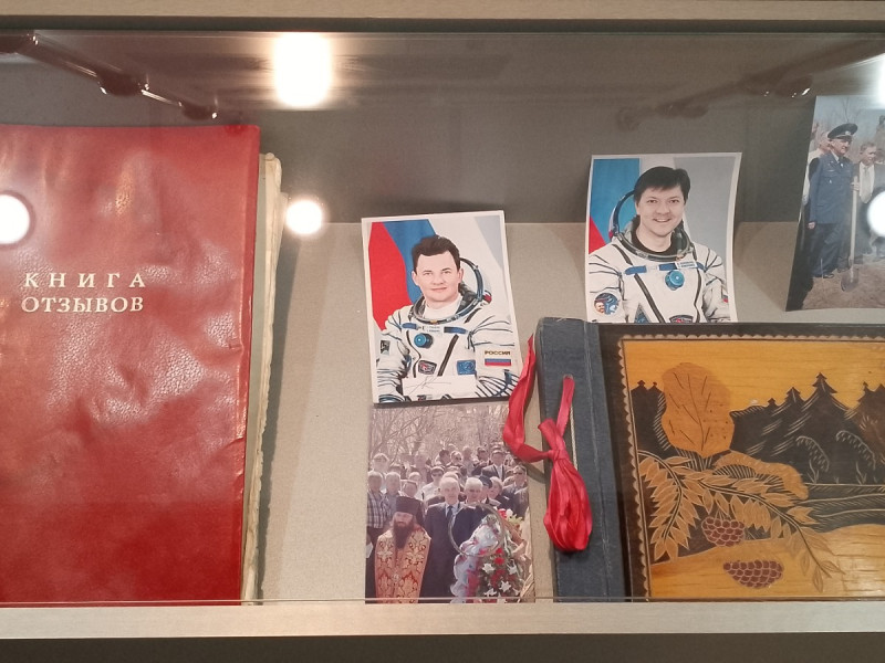65 лет со дня первого полета человека в космос.